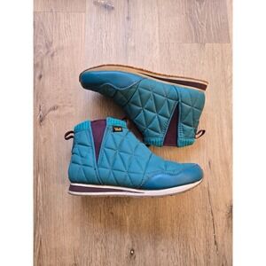 Teva ReEMBER Mid Boots Women's Size 8 Water-Repellent Quilted Pre-Owned